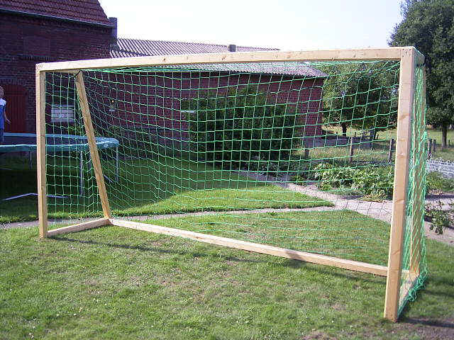Fussballtor.jpg (86621 Byte)
